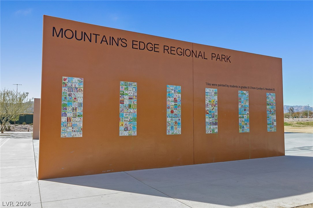 8068 Whiteriver Plateau Lane Las Vegas NV 89178