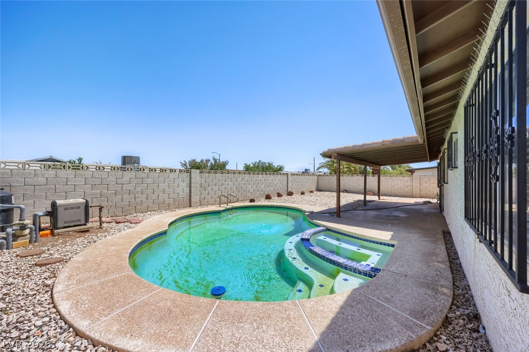 533 East Rolly Street Henderson NV 89011