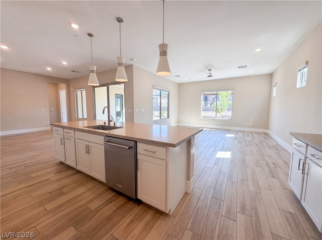 9977 Amber Rose Avenue Las Vegas NV 89143