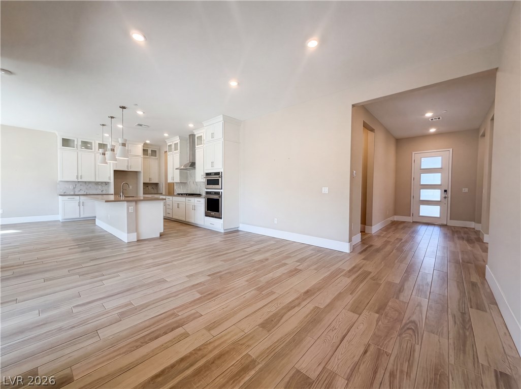 9977 Amber Rose Avenue Las Vegas NV 89143