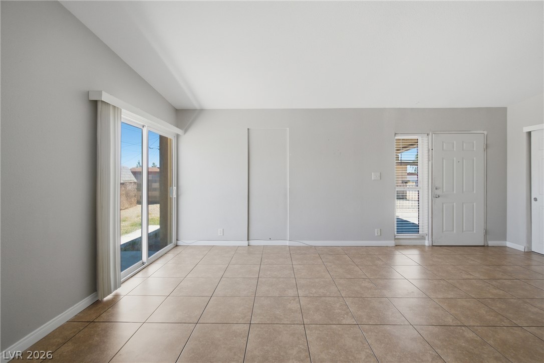 2836 Reynolds Avenue North Las Vegas NV 89030