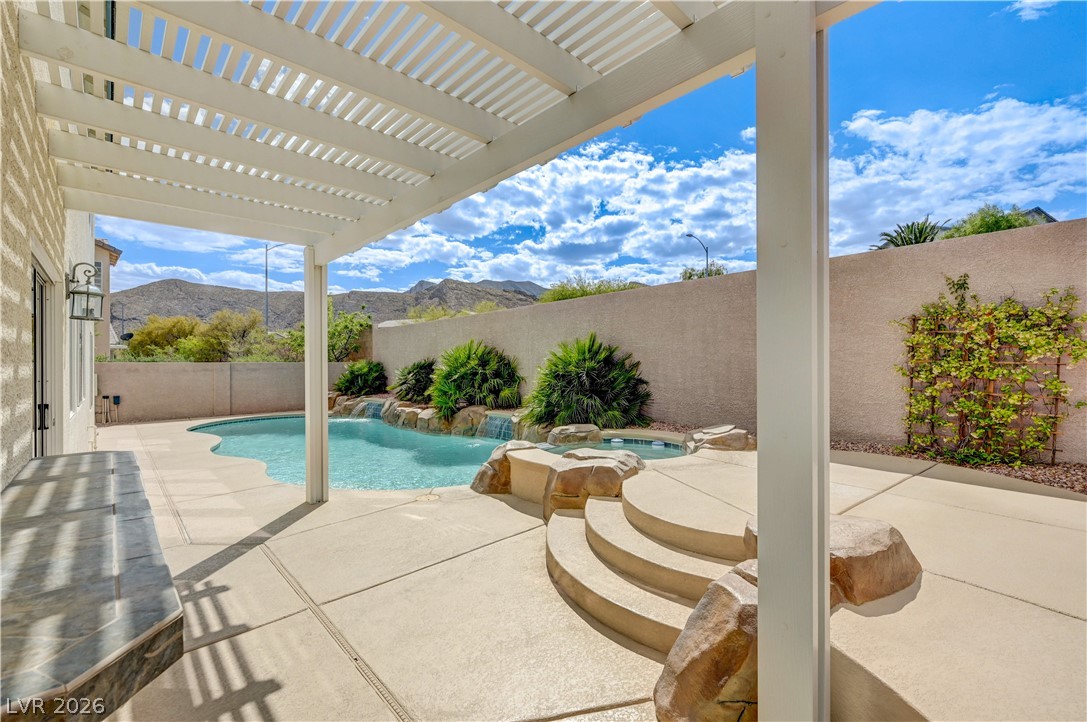 4319 Holleys Hill Street Las Vegas NV 89129