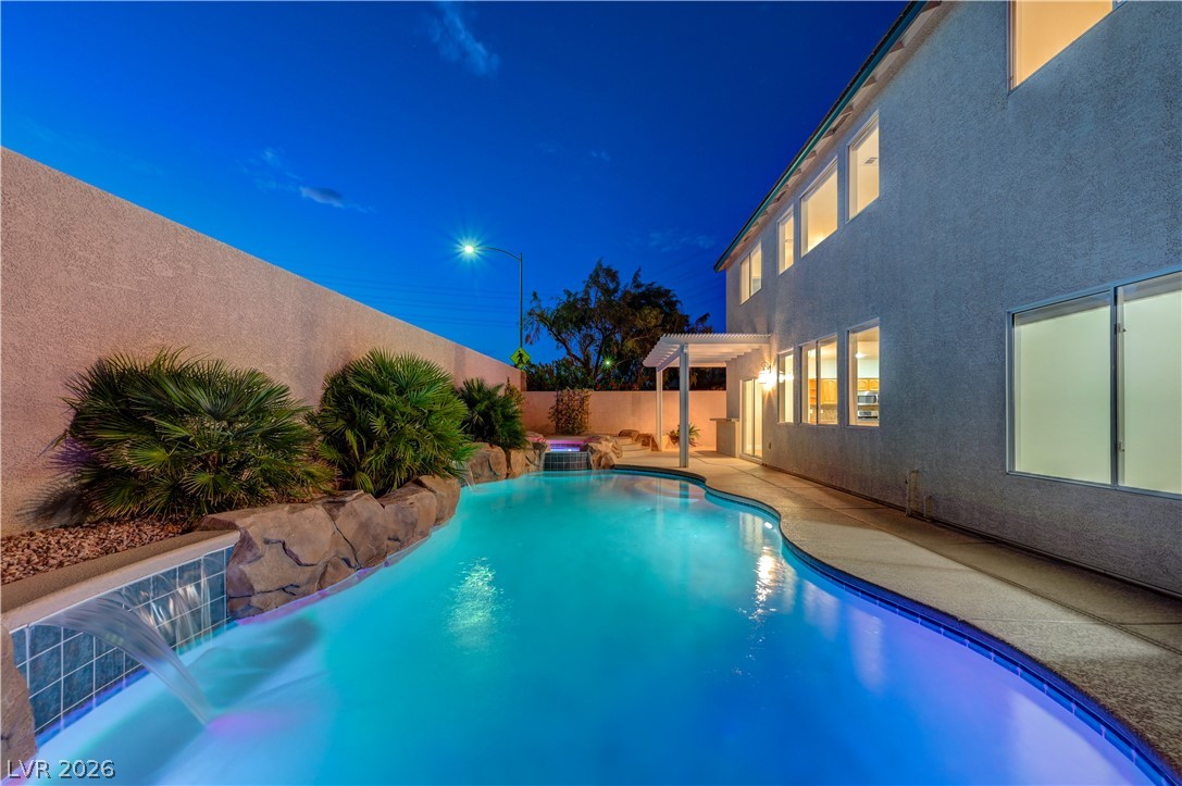 4319 Holleys Hill Street Las Vegas NV 89129