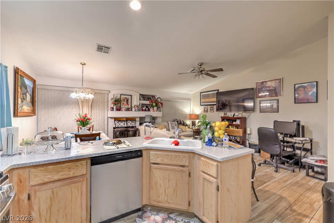 3829 Iverson Lane North Las Vegas NV 89032