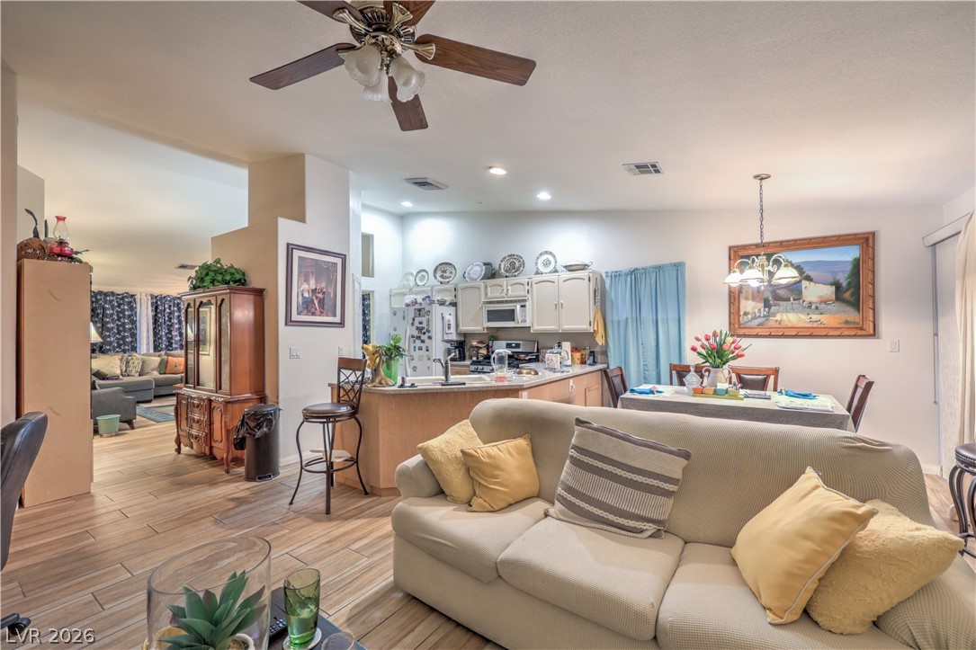 3829 Iverson Lane North Las Vegas NV 89032