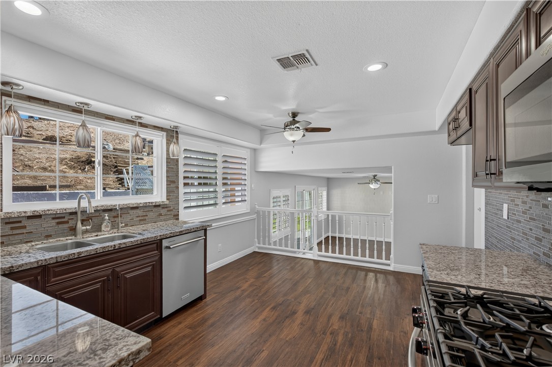 1049 Geranium Drive Henderson NV 89011