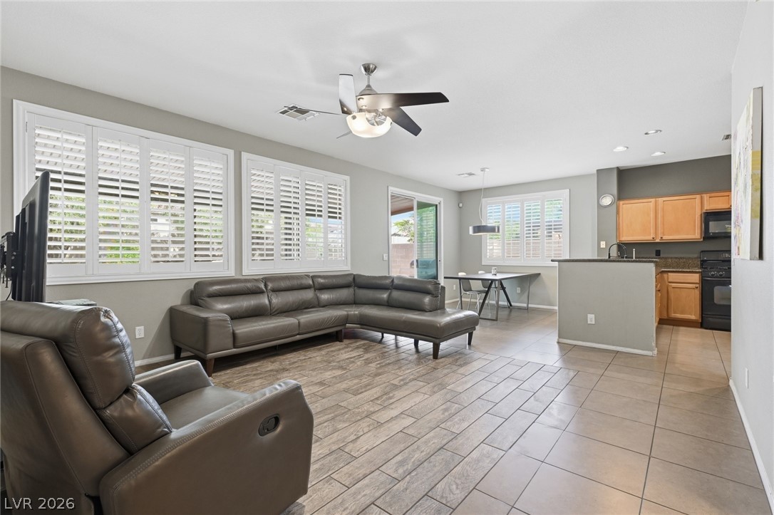 7955 Prairie River Street Las Vegas NV 89113