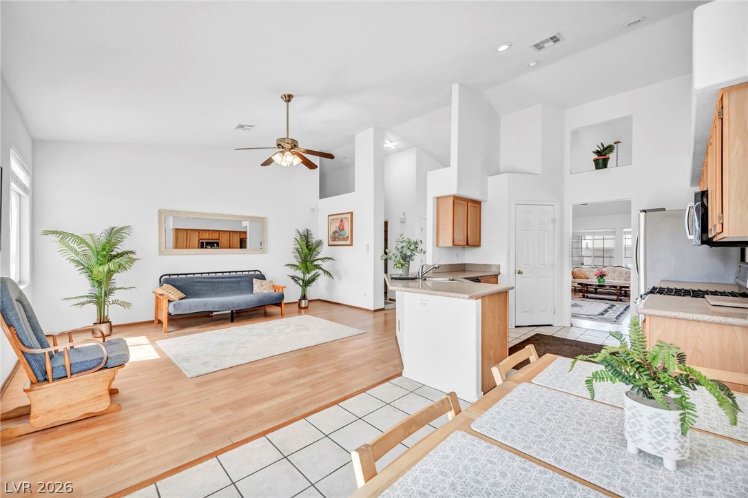 5364 Rhett Street Las Vegas NV 89130