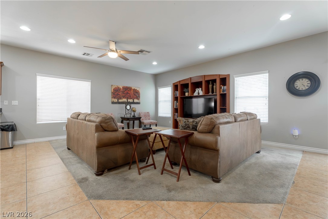 9504 Victory Garden Avenue Las Vegas NV 89149