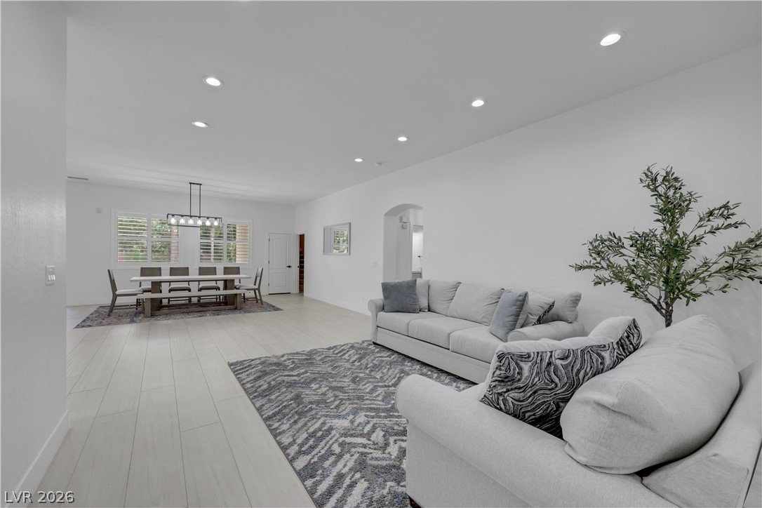 7364 Parading Pokey Street Las Vegas NV 89131