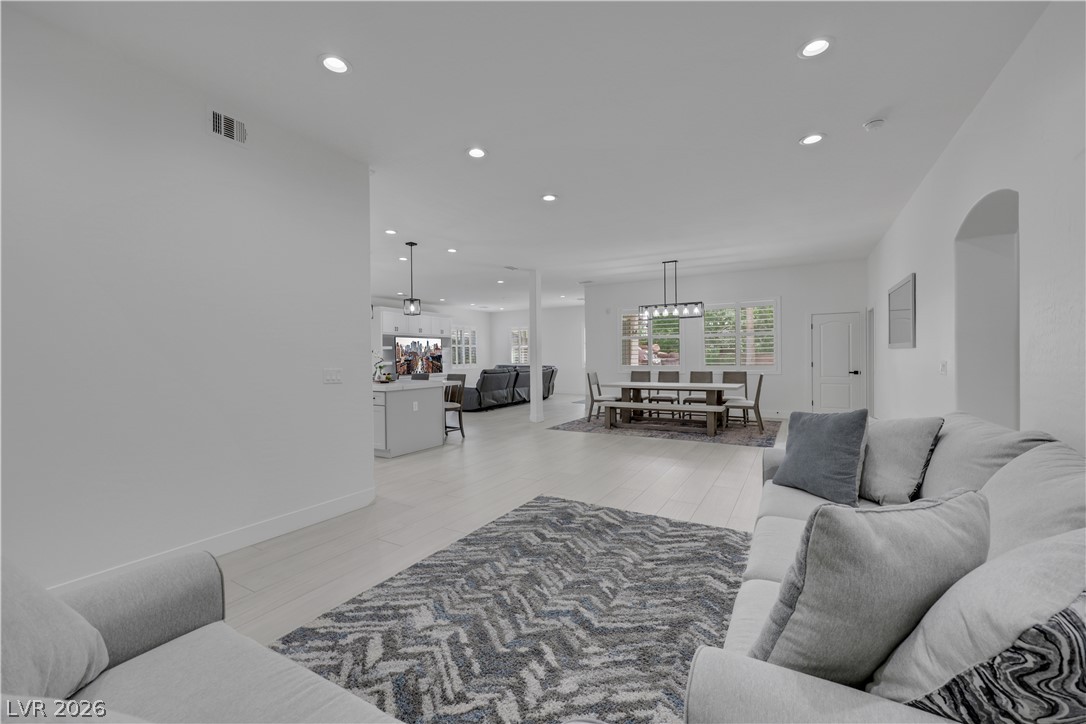 7364 Parading Pokey Street Las Vegas NV 89131
