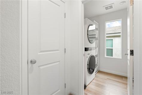 10202 Handline Chute Street Las Vegas NV 89166