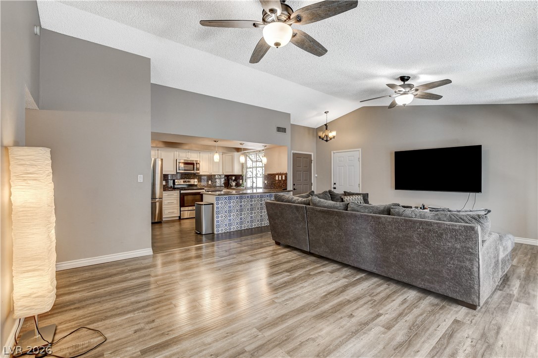 8404 Mulcahy Avenue Las Vegas NV 89145
