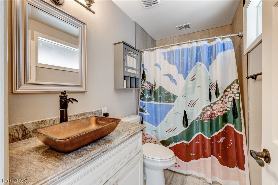 8404 Mulcahy Avenue Las Vegas NV 89145
