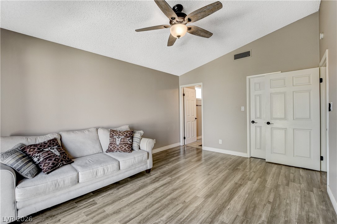 8404 Mulcahy Avenue Las Vegas NV 89145