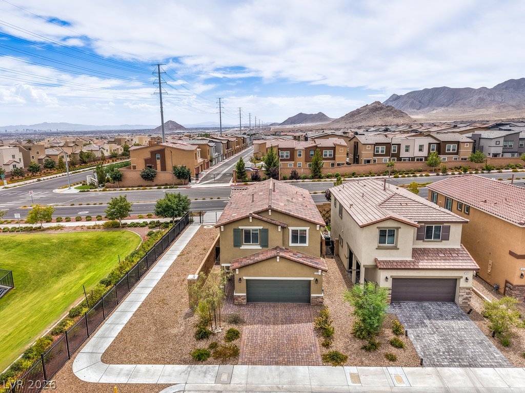 10915 Bristol Park Avenue Las Vegas NV 89166