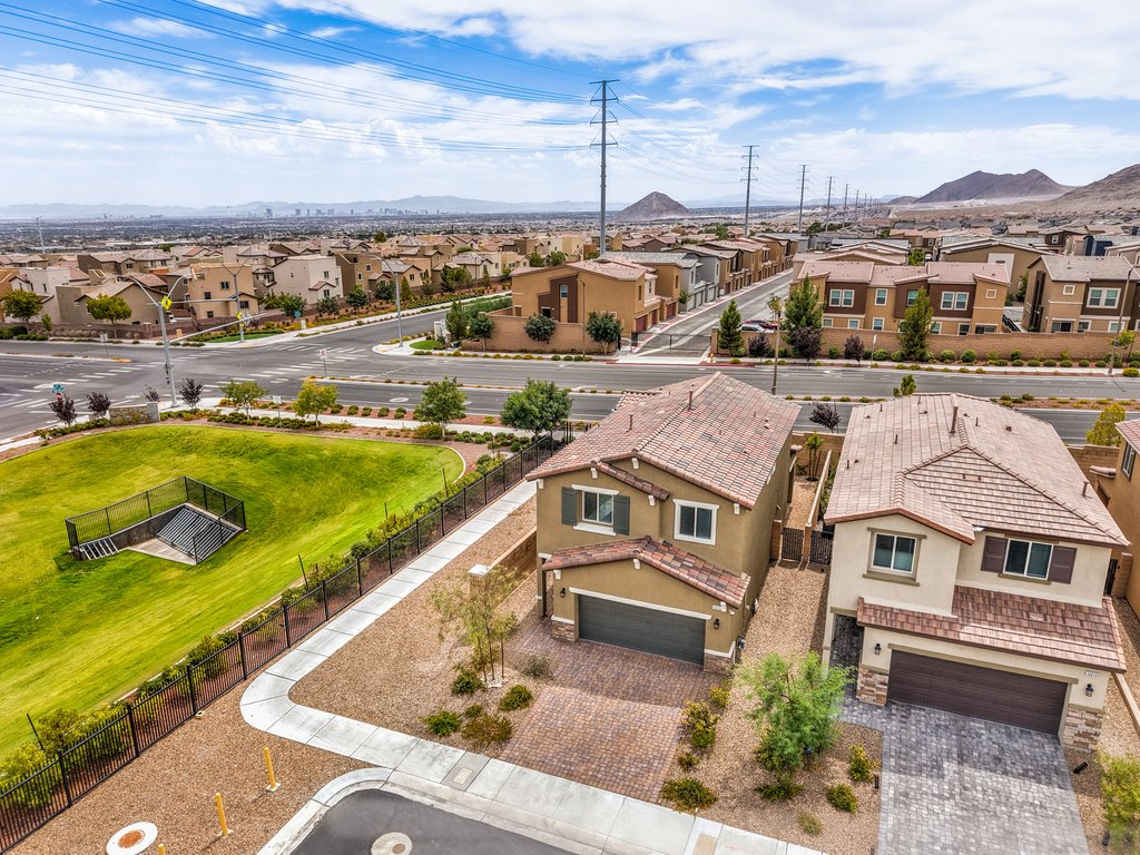 10915 Bristol Park Avenue Las Vegas NV 89166