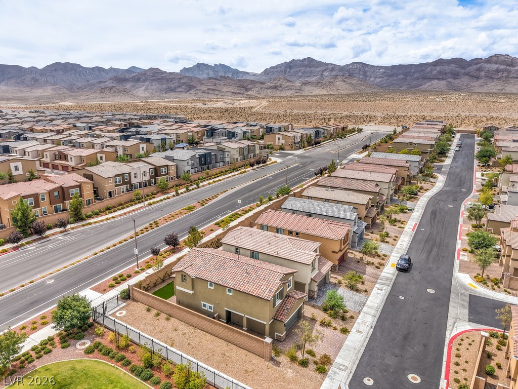 10915 Bristol Park Avenue Las Vegas NV 89166