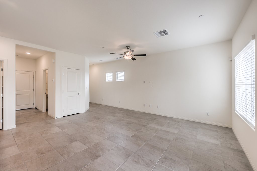 10915 Bristol Park Avenue Las Vegas NV 89166