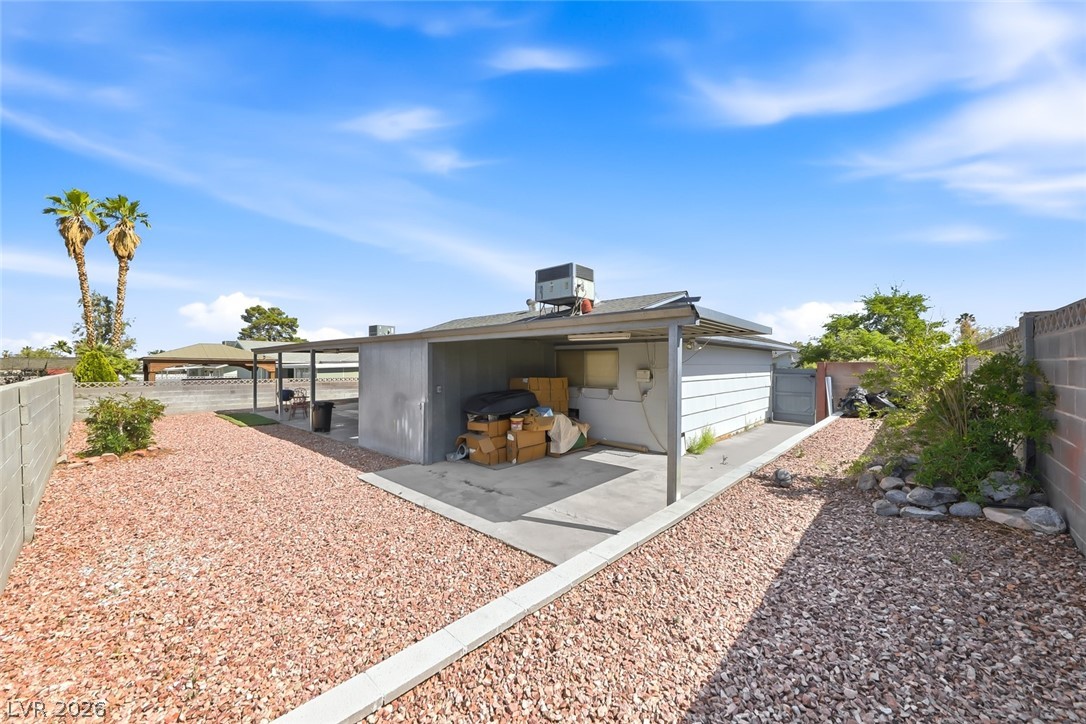 6956 Ten Oaks Avenue Las Vegas NV 89145