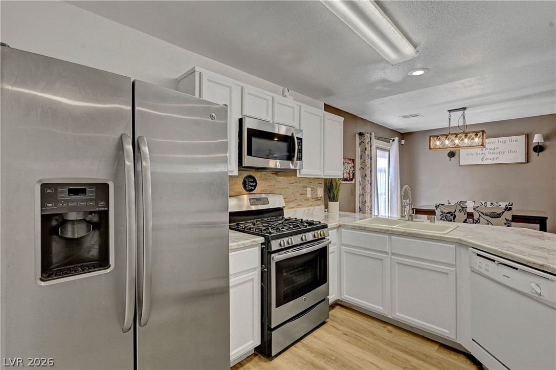 10073 Fragile Fields Street Las Vegas NV 89183