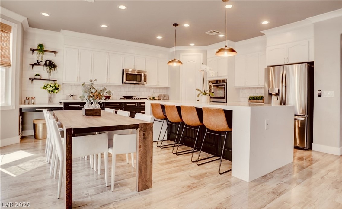 9395 Arrowhead Bluff Avenue Las Vegas NV 89149