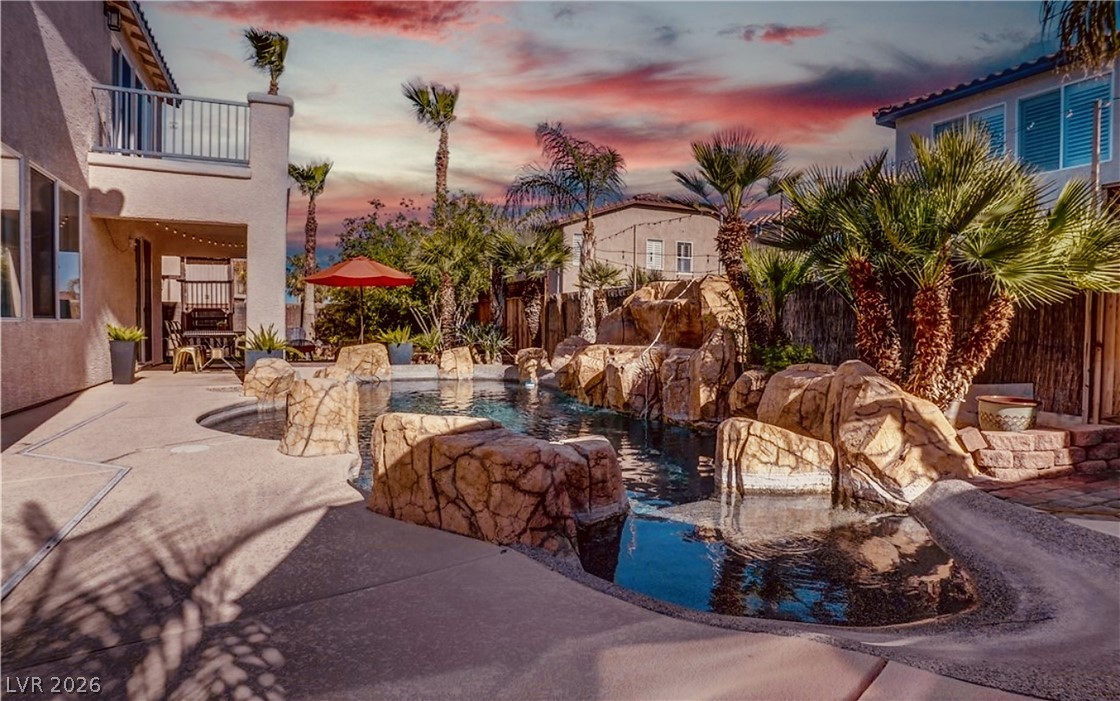 9395 Arrowhead Bluff Avenue Las Vegas NV 89149
