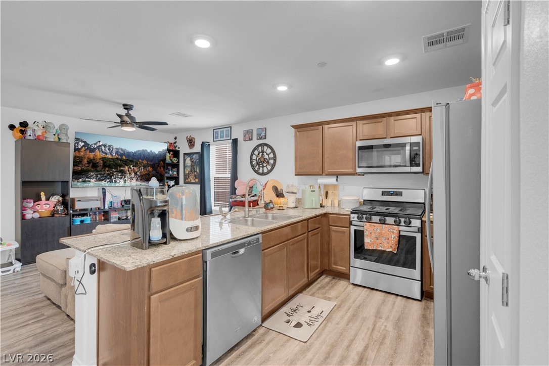 4536 Woolcomber Street Las Vegas NV 89115