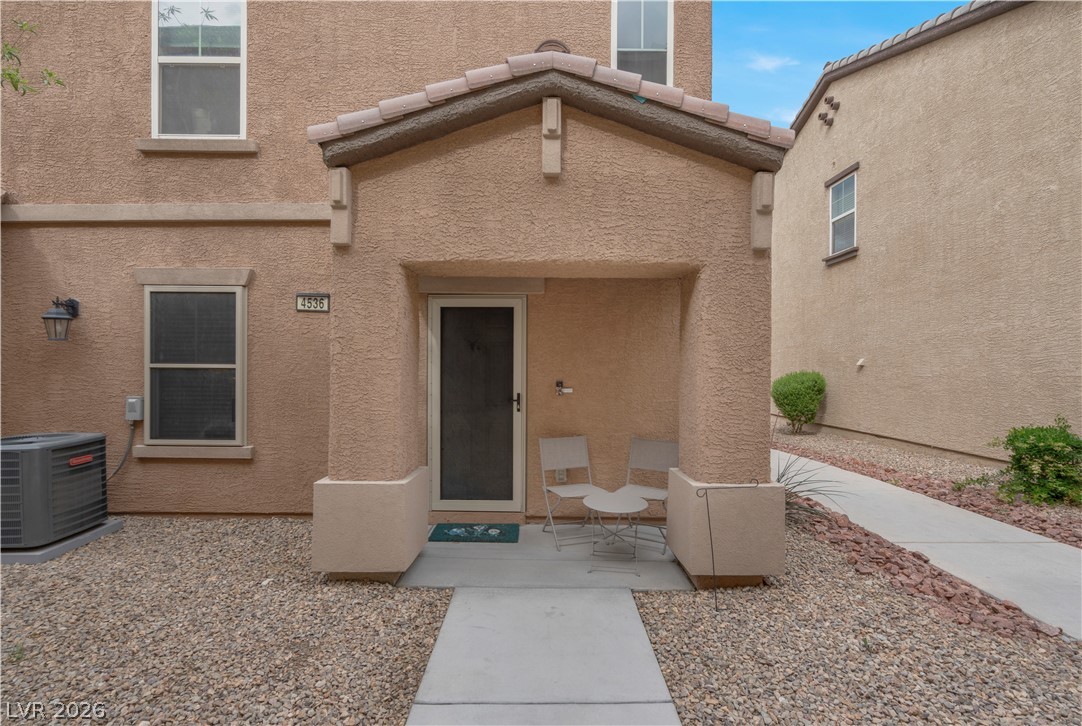 4536 Woolcomber Street Las Vegas NV 89115