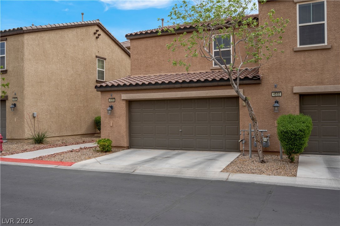 4536 Woolcomber Street Las Vegas NV 89115