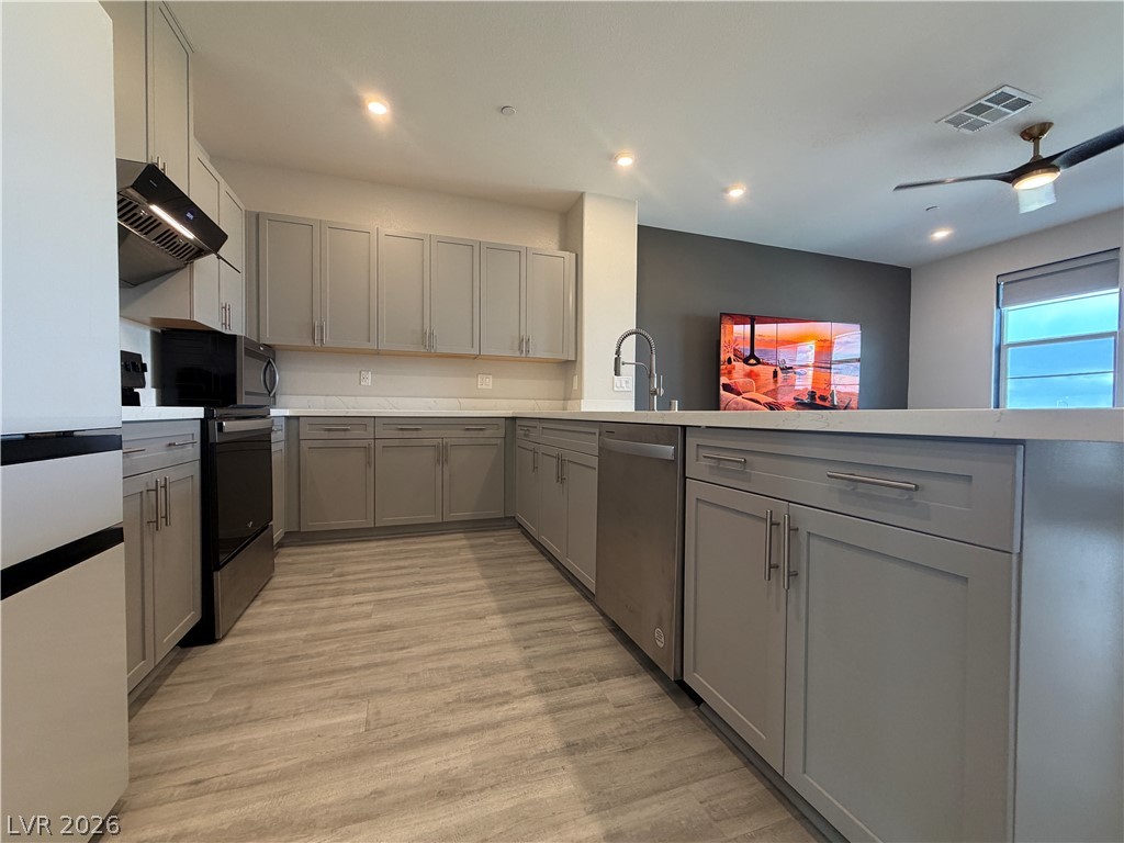5618 Beguiling Falls Street Las Vegas NV 89148