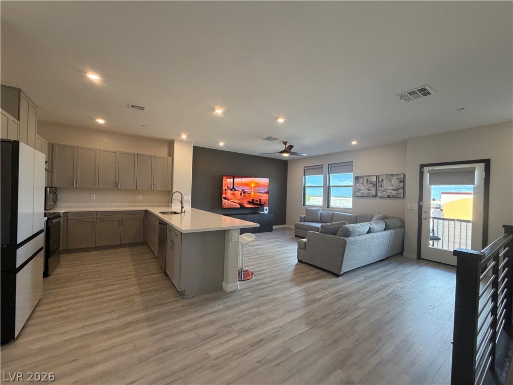 5618 Beguiling Falls Street Las Vegas NV 89148