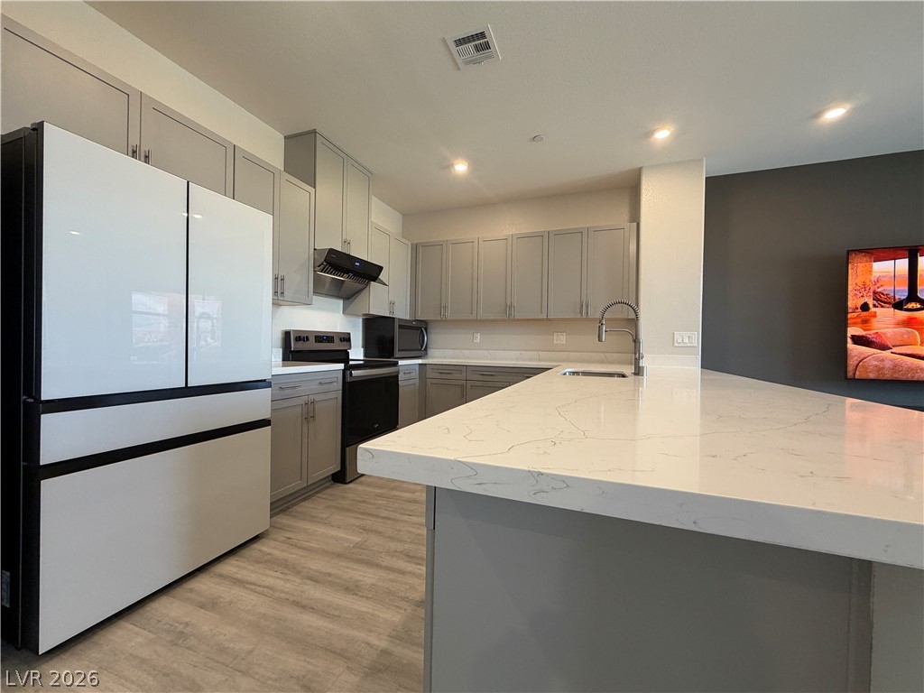 5618 Beguiling Falls Street Las Vegas NV 89148