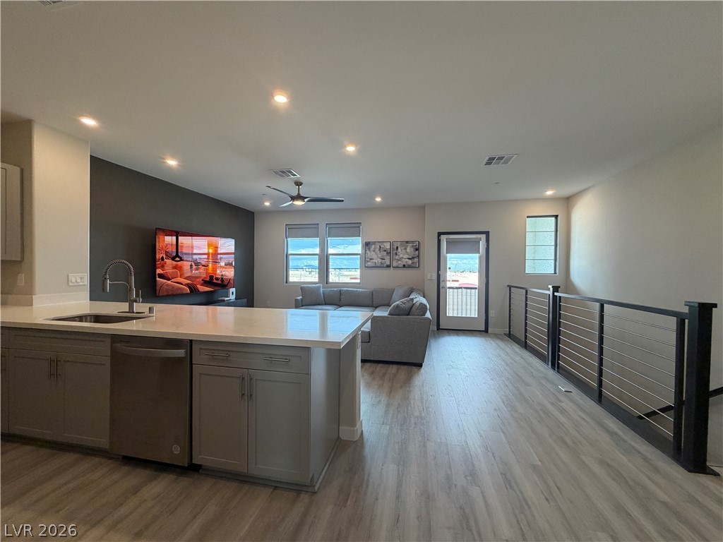 5618 Beguiling Falls Street Las Vegas NV 89148