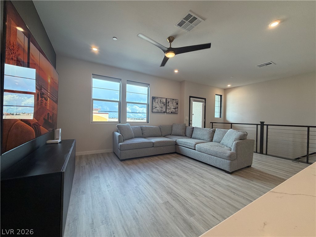 5618 Beguiling Falls Street Las Vegas NV 89148