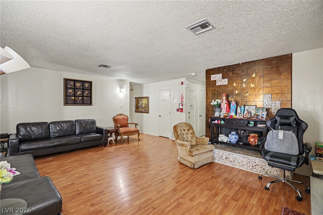 1905 South 17th Street Las Vegas NV 89104