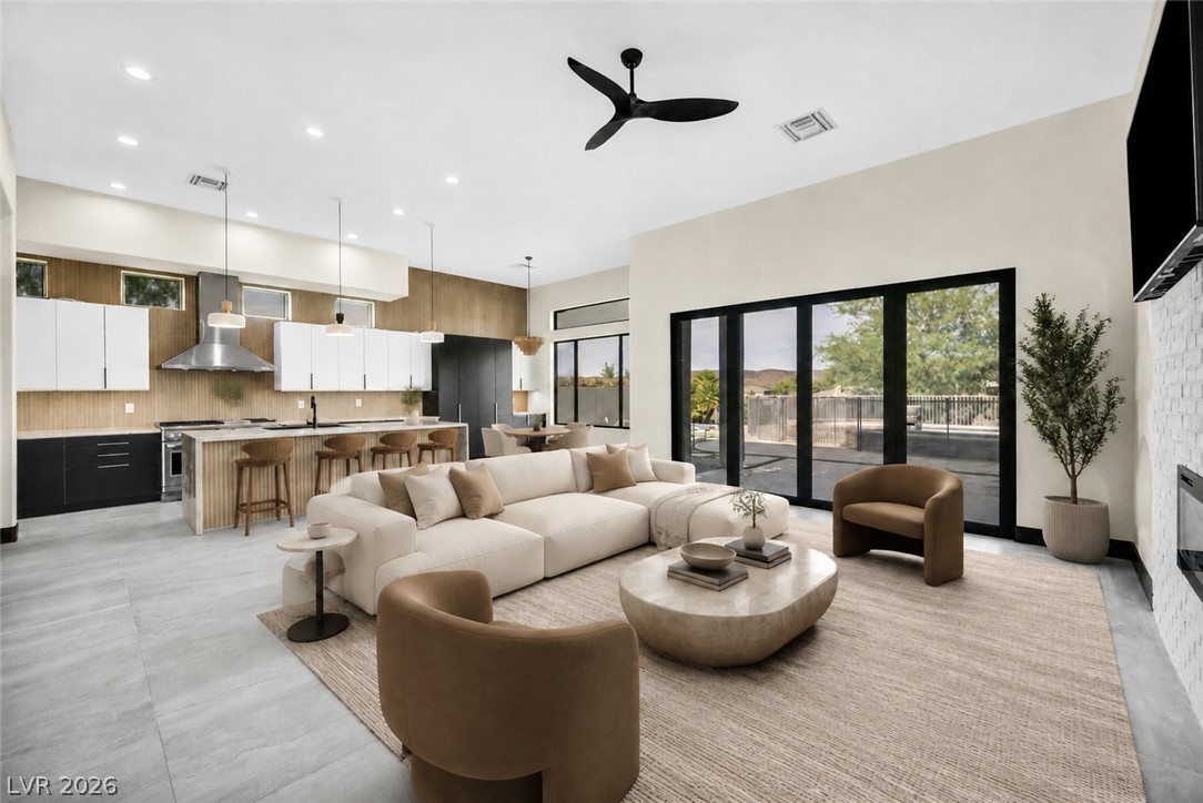 18 Wade Hampton Trail Henderson NV 89052