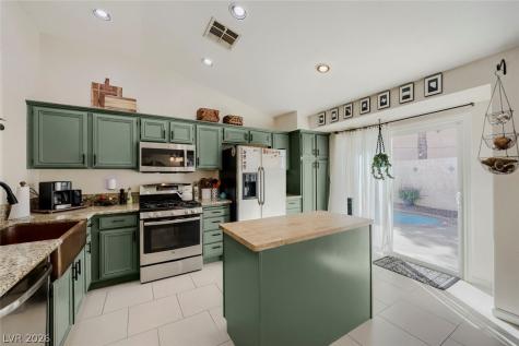 7921 Purple Mountain Avenue Las Vegas NV 89131