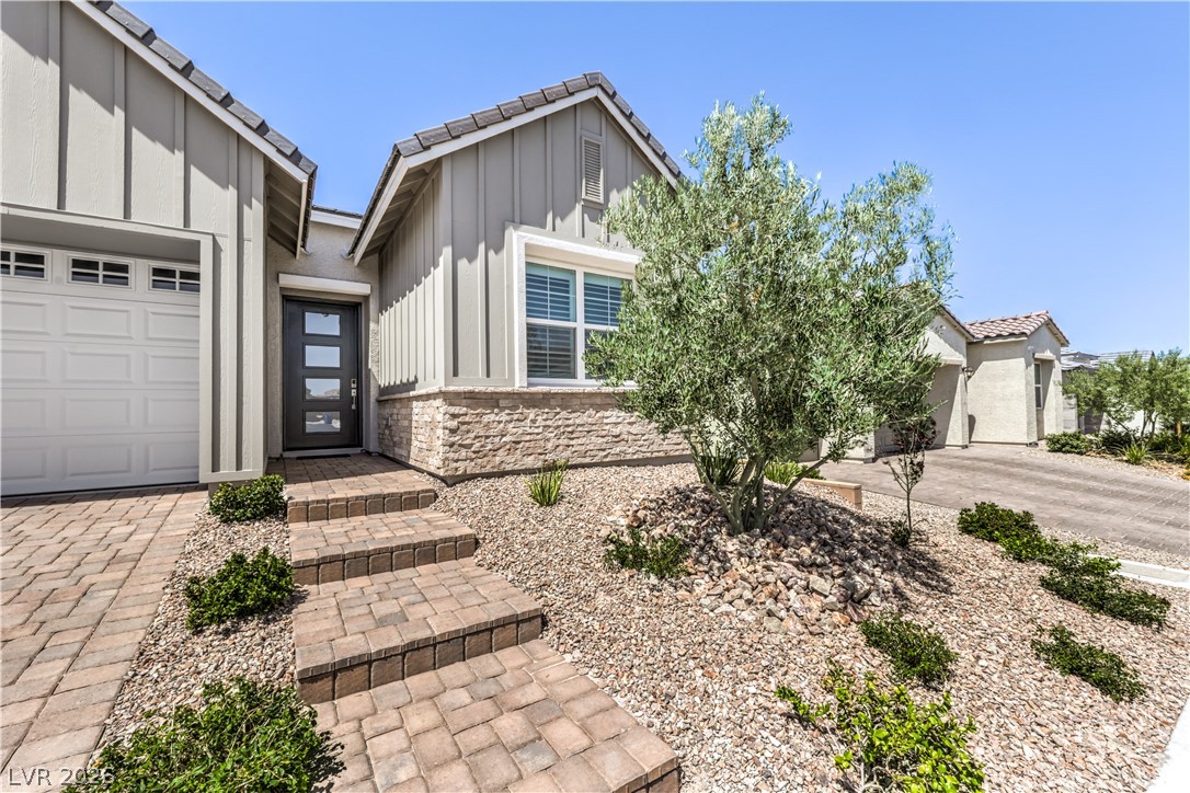 10220 Meandering Dell Avenue Las Vegas NV 89166