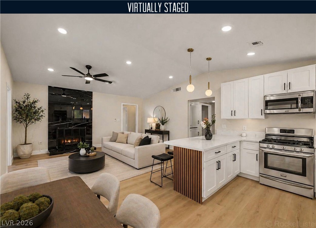 6411 Aclare Avenue Las Vegas NV 89118