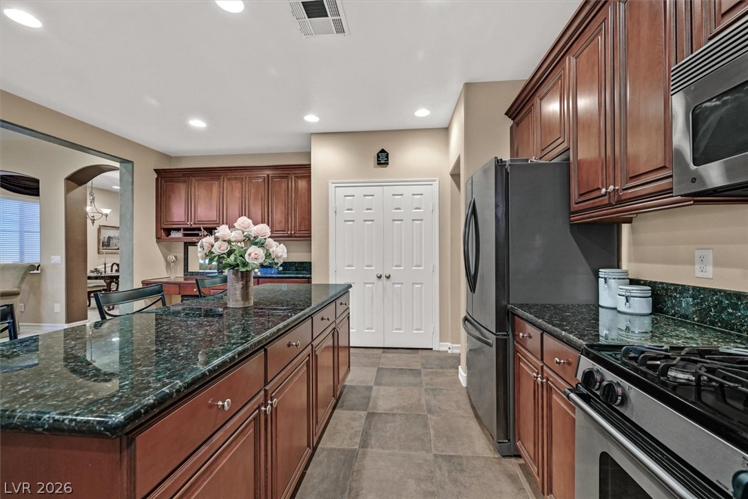 7630 Port Orchard Avenue Las Vegas NV 89113