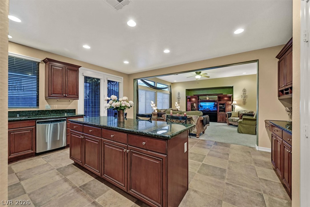 7630 Port Orchard Avenue Las Vegas NV 89113