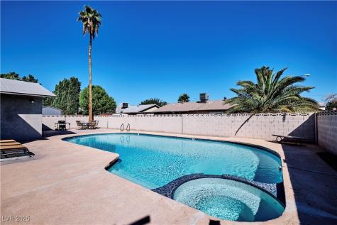 6348 Mockingbird Lane Las Vegas NV 89103