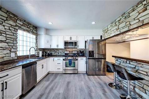 6348 Mockingbird Lane Las Vegas NV 89103