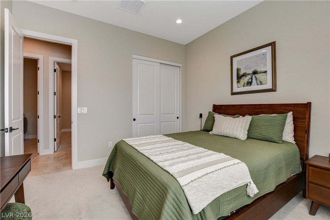 9006 Coastal Oaks Street Las Vegas NV 89166