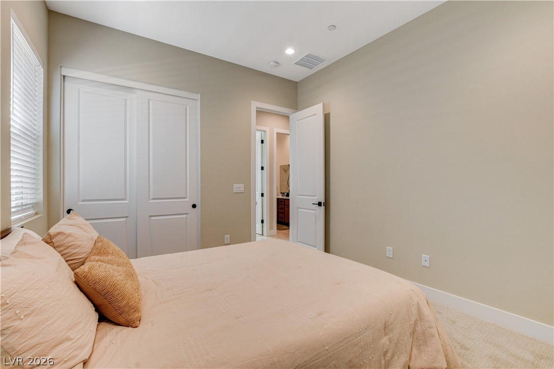 9006 Coastal Oaks Street Las Vegas NV 89166