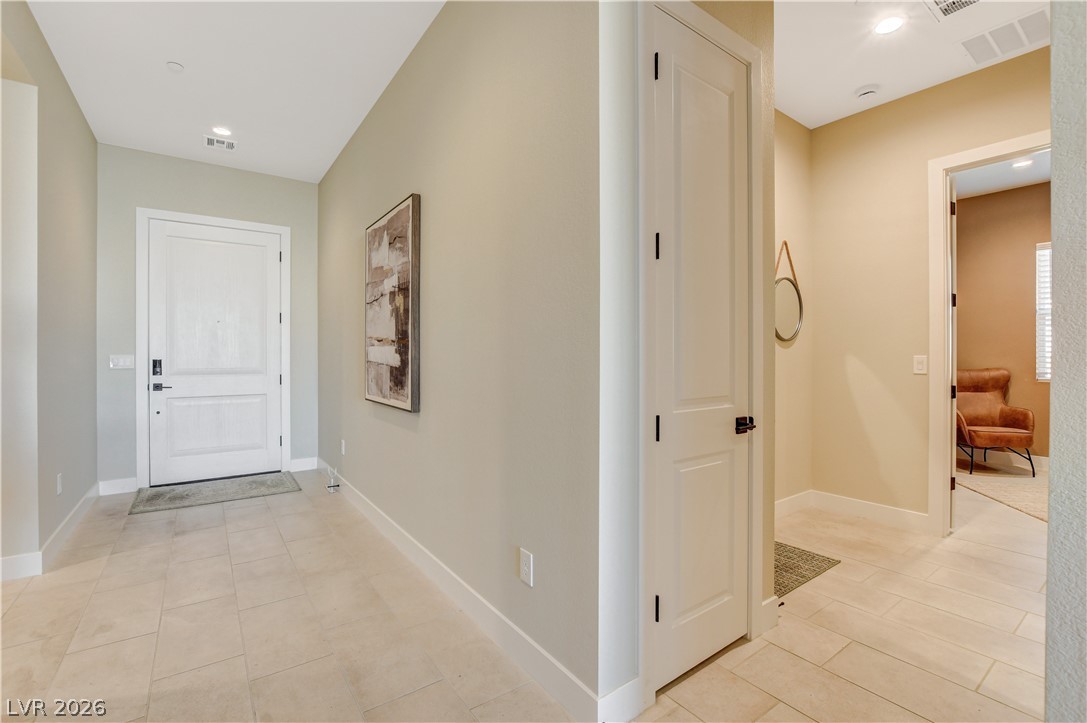 9006 Coastal Oaks Street Las Vegas NV 89166