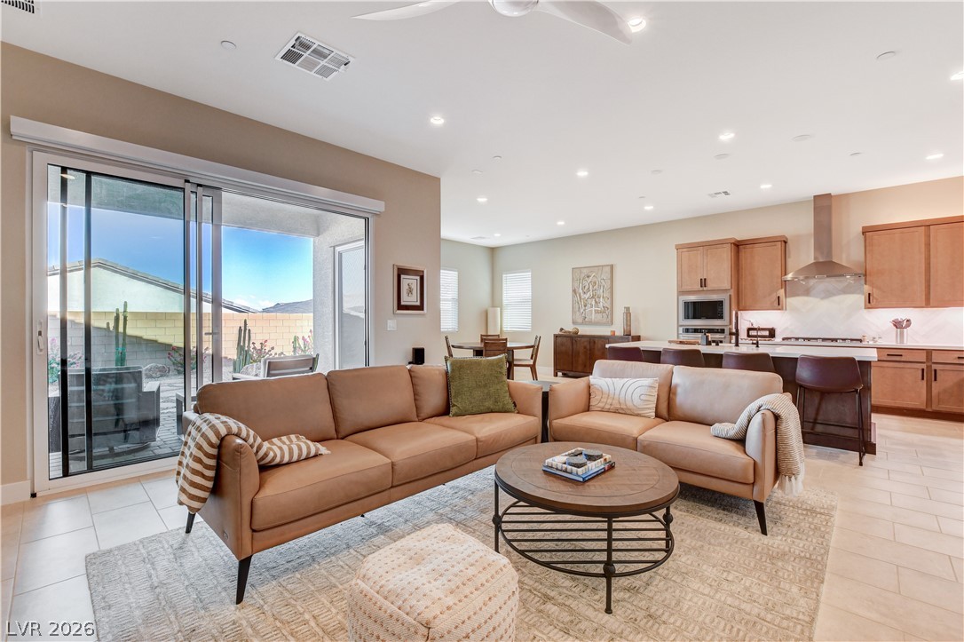 9006 Coastal Oaks Street Las Vegas NV 89166
