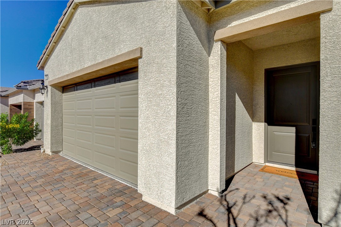 9006 Coastal Oaks Street Las Vegas NV 89166