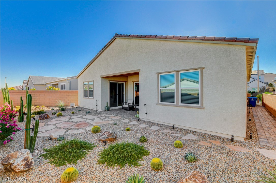 9006 Coastal Oaks Street Las Vegas NV 89166